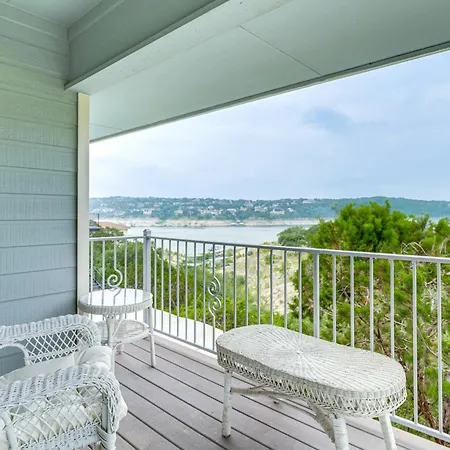 Luxe Lake House Retreat With Lake Travis View